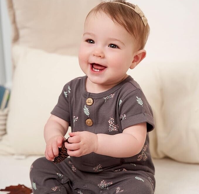 Rompers Vs. Onesies Which Is Better For Your Baby