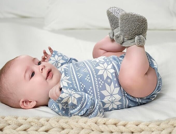 Rompers Vs. Onesies Which Is Better For Your Baby